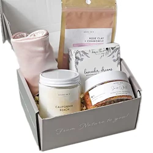 "Spa Day, All Day! A Review of the Natural Amor Handmade Spa Gift Set"